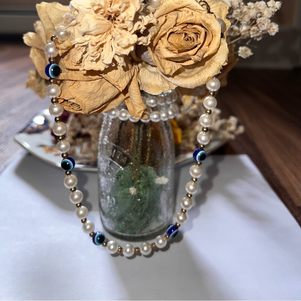 Beaded Evil Eye Necklace with white Immitation Pearls & Golden Beads